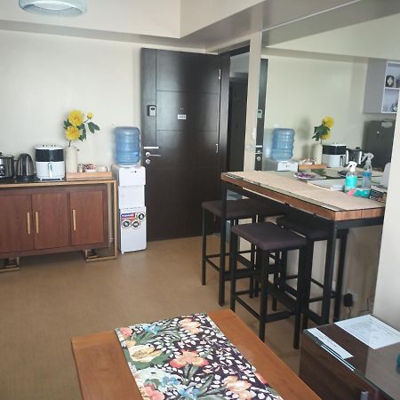 Nice Corner Ayala 1 Bedroom Condo At Heart Of Davao City With Hi Speed Wi Fi Internet Eksteriør billede