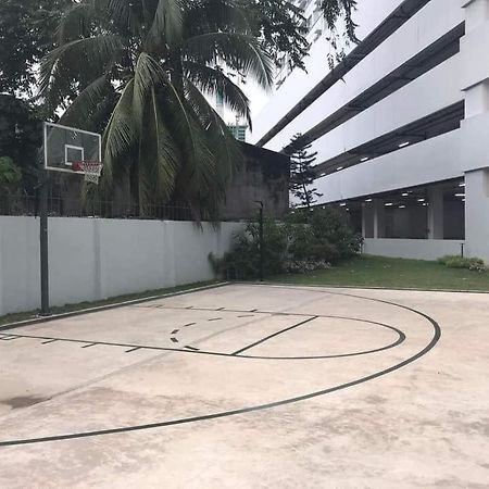 Nice Corner Ayala 1 Bedroom Condo At Heart Of Davao City With Hi Speed Wi Fi Internet Eksteriør billede