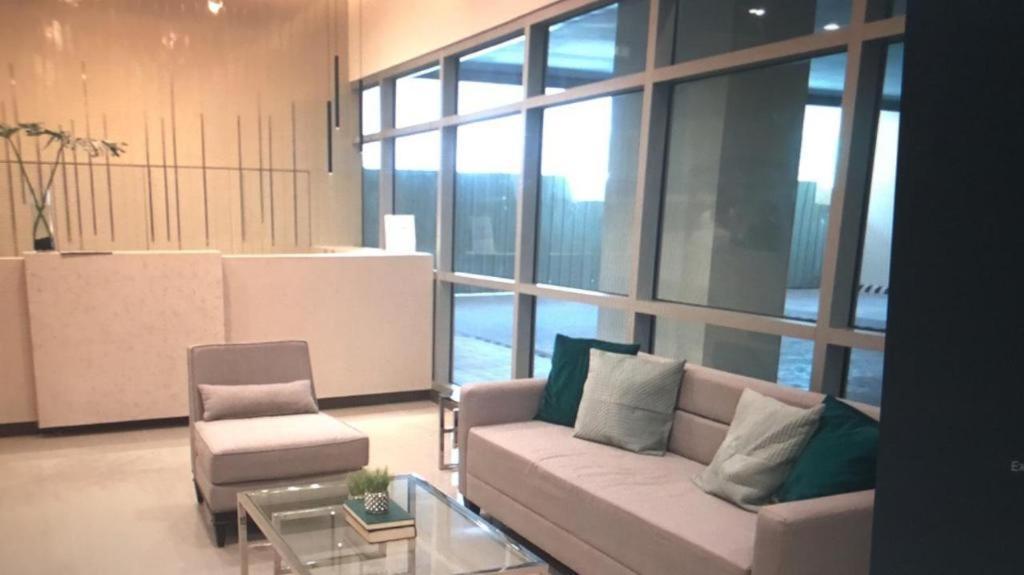 Nice Corner Ayala 1 Bedroom Condo At Heart Of Davao City With Hi Speed Wi Fi Internet Eksteriør billede