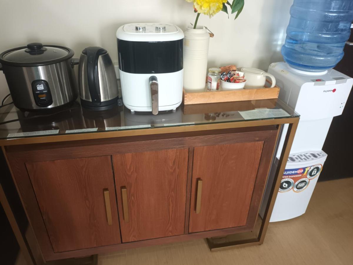 Nice Corner Ayala 1 Bedroom Condo At Heart Of Davao City With Hi Speed Wi Fi Internet Eksteriør billede