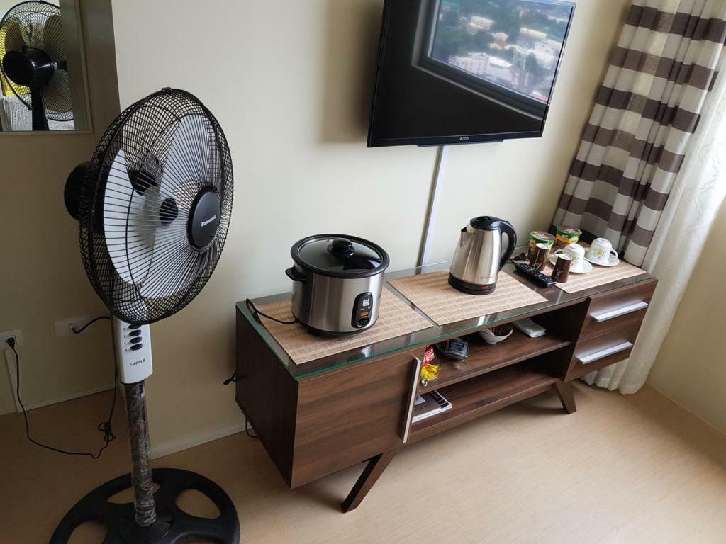 Nice Corner Ayala 1 Bedroom Condo At Heart Of Davao City With Hi Speed Wi Fi Internet Eksteriør billede